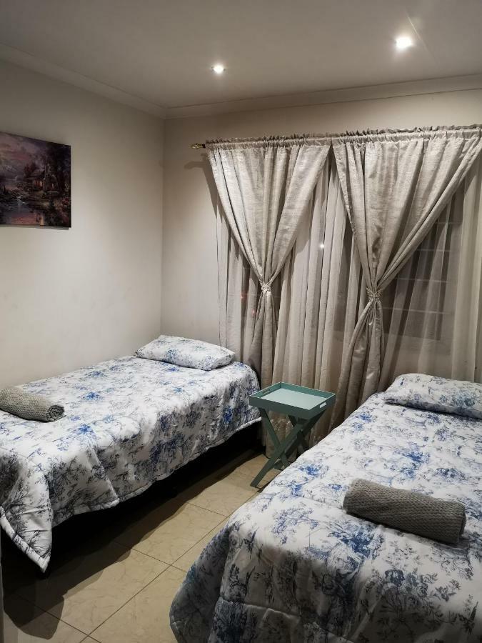 Durban Beach Getaway - Summersands, Inverter For Load Shedding, Free Wifi & Free Parking Eksteriør bilde